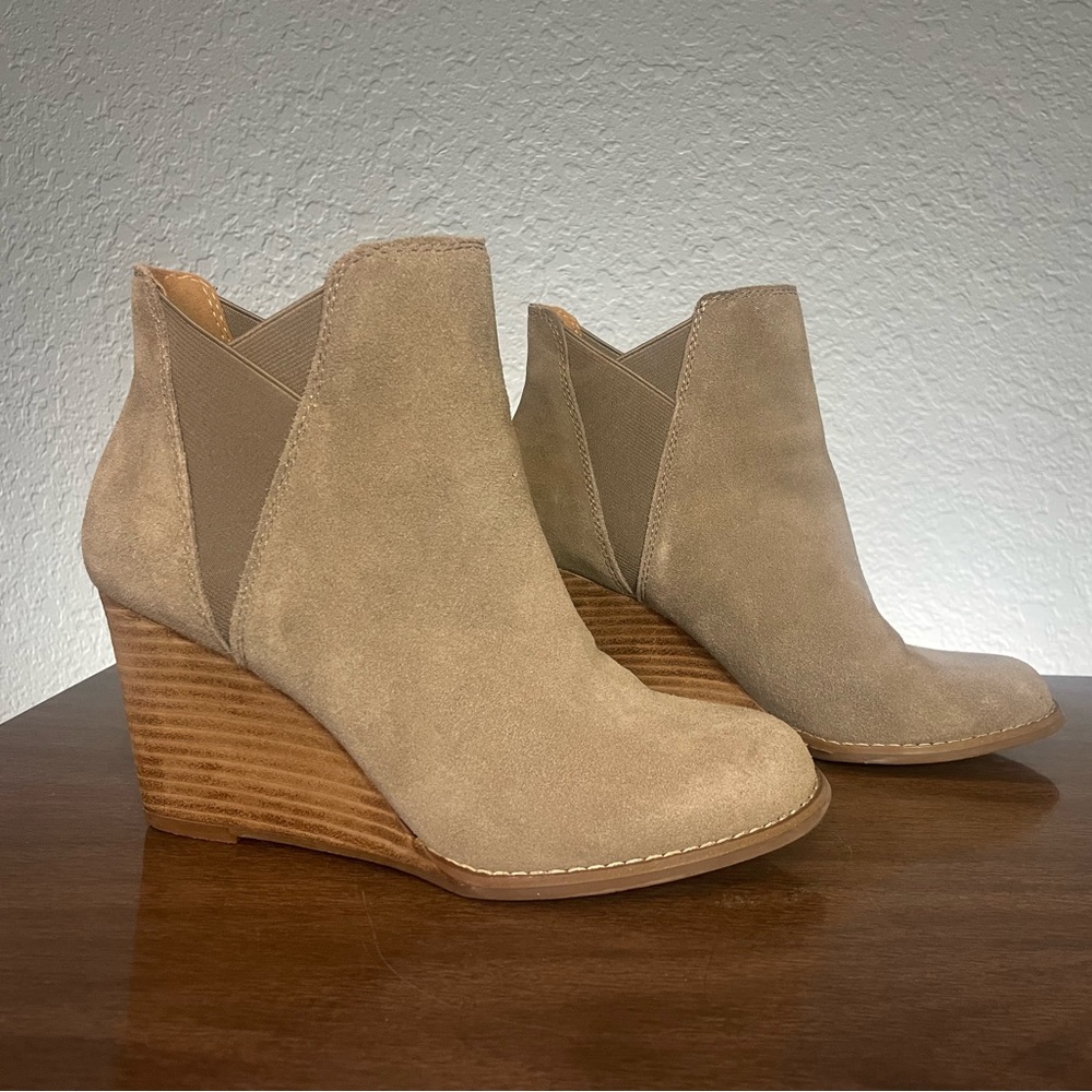 LUCKY BRAND 8.5 Leather Wedge Boots